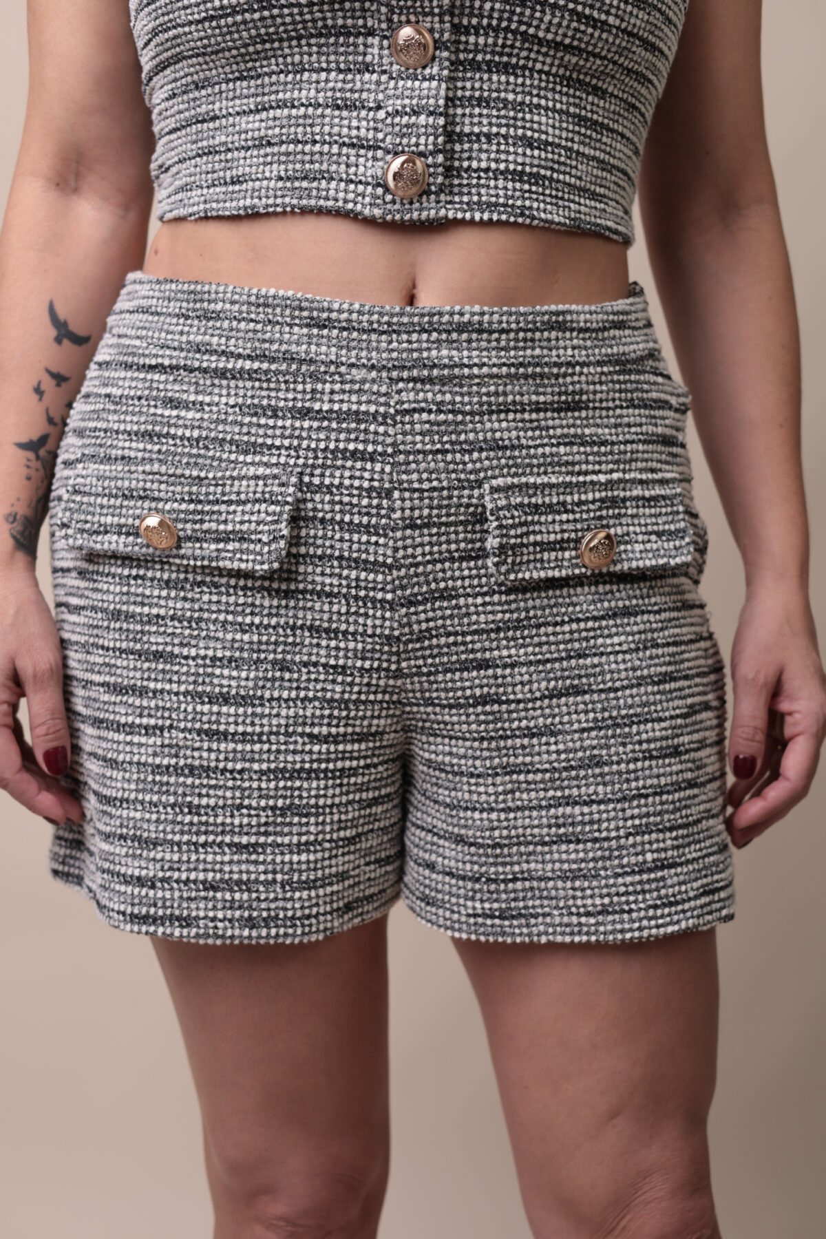 Conjunto Tweed Cinza com Botões Dourados - Imagem 2