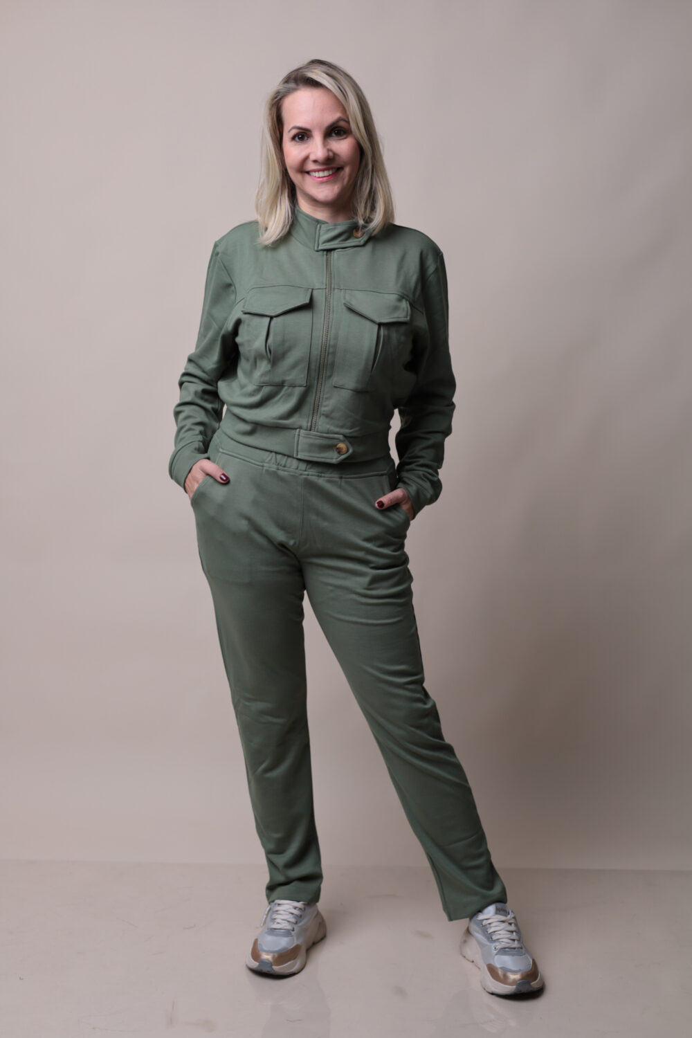 Conjunto Verde Militar em Moletinho