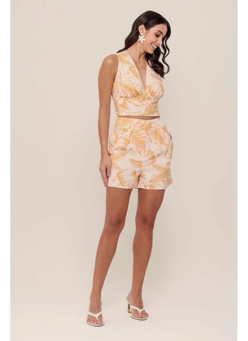 Shorts Curto Estampa Cajueiro Tropical Areia